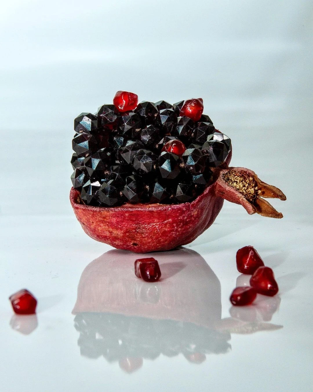 Пламя в сердце: гранат — камень страсти, энергии и многообразия