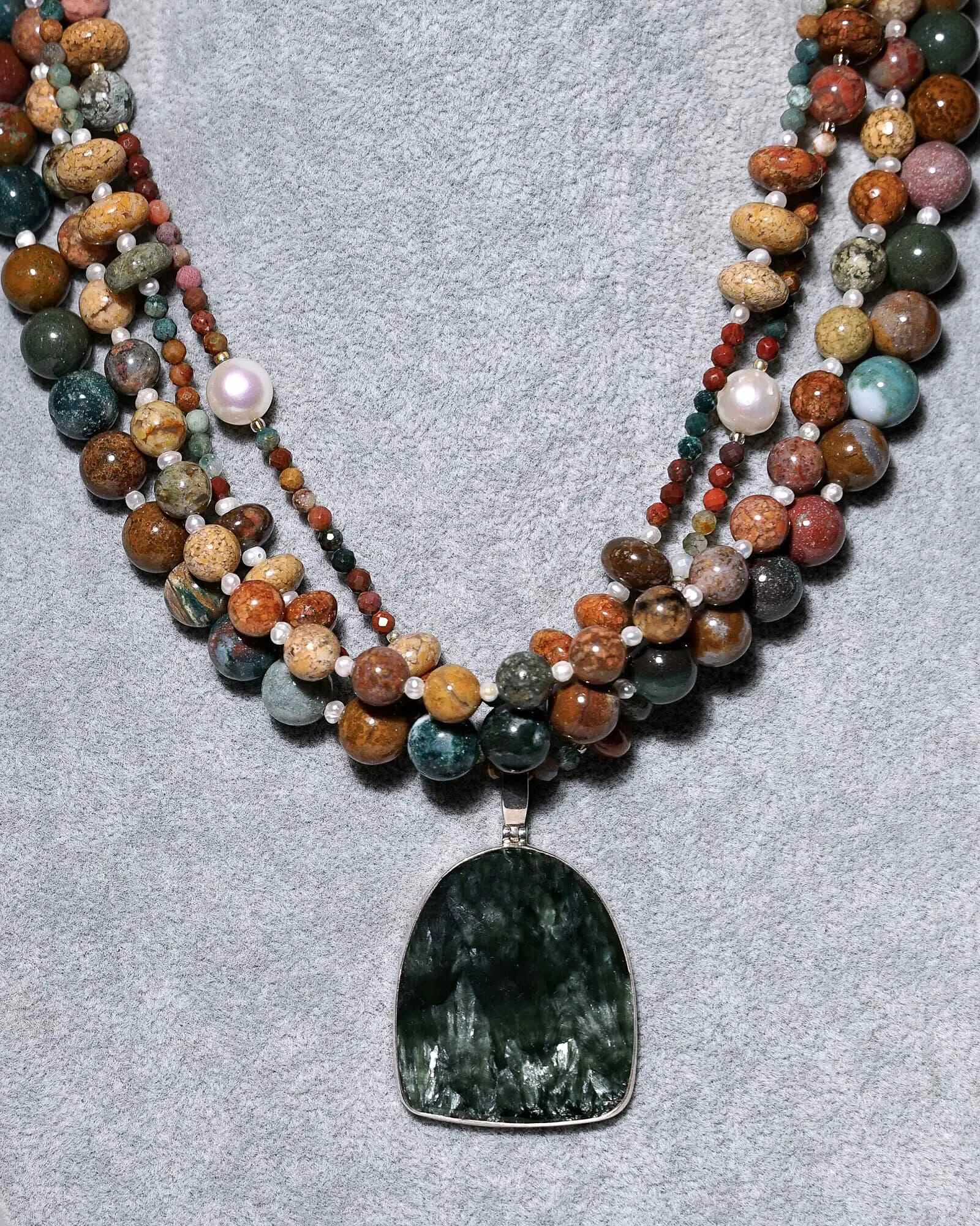 Бусы яшма, серафинит мультиколора цвета - 73 000 Бусы яшма, серафинит - мастерская Надежды Бойко