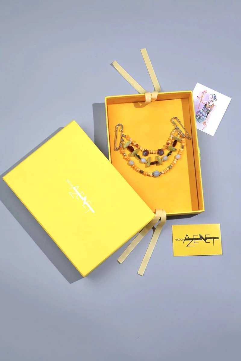 Ожеброшь из янтаря и агата многоцветного цвета - 25 000 Ожеброшь из янтаря и агата - мастерская Надежды Бойко