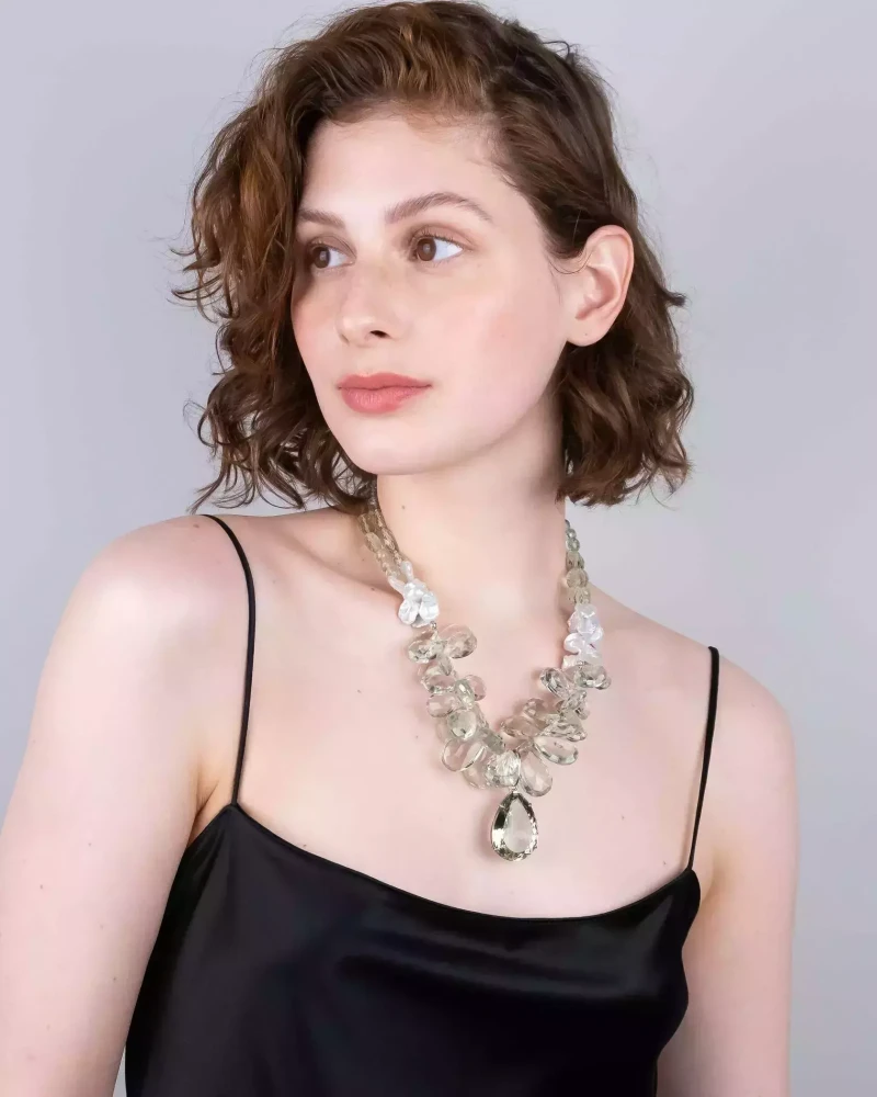 Бусы с кулоном празиолит зеленого цвета - 200 000 Бусы с кулоном празиолит - мастерская Надежды Бойко